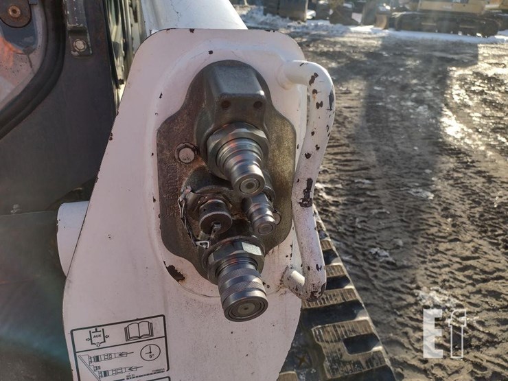 2020-bobcat-t870-image-16