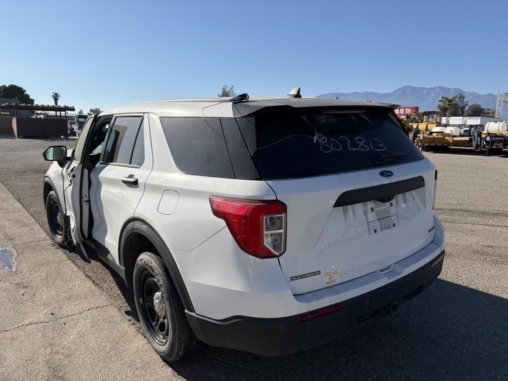 2022-ford-explorer-image-4