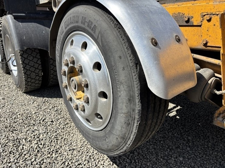 2000-kenworth-t800-image-15