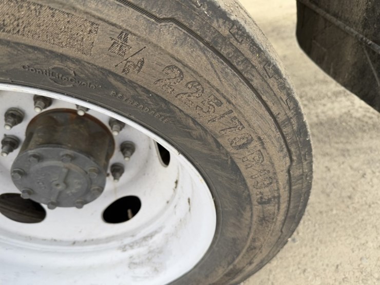 2021-ford-f550-xl-sd-image-19