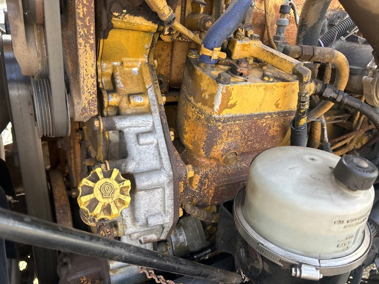 peterbilt-388-image-44