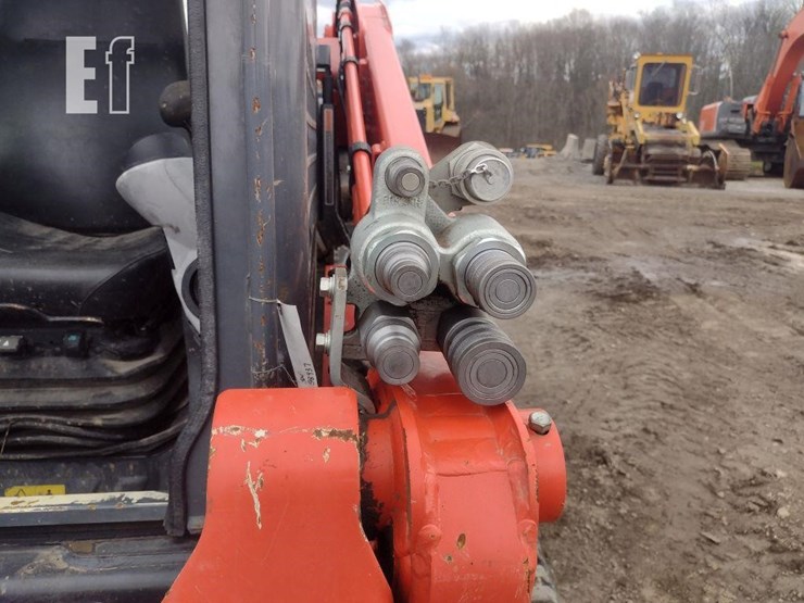 kubota-svl75-2-image-22