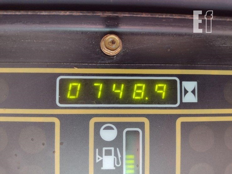 2001-new-holland-ls170-image-6