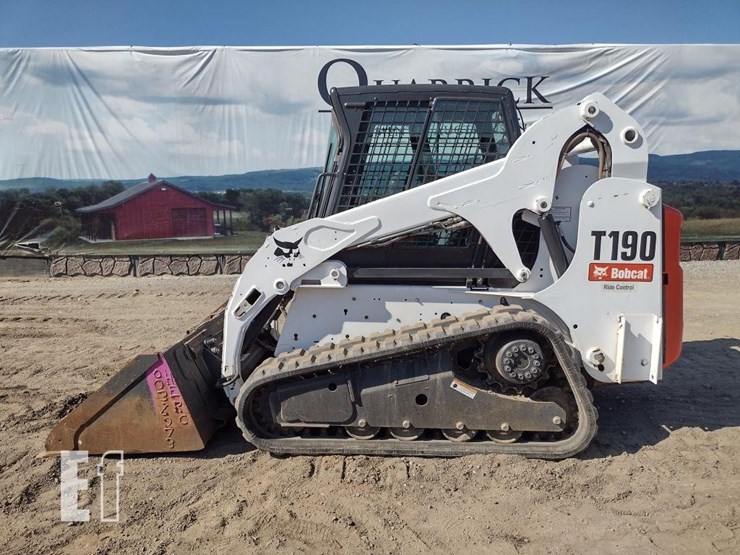 2010-bobcat-t190-image-1