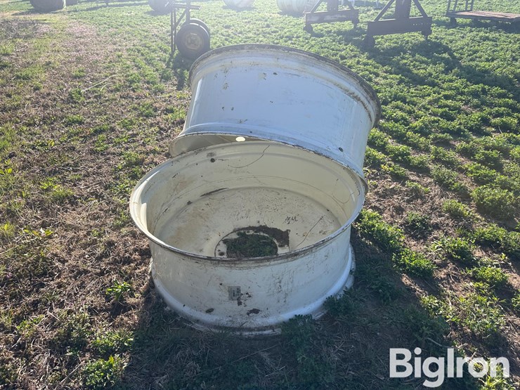 new-holland-t7040-image-5