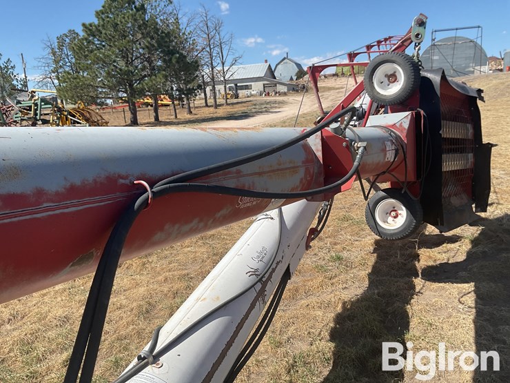 feterl-12”-diameter-auger-w/swing-away-image-14