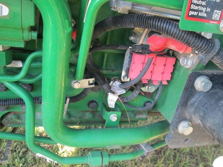 john-deere-4066r-image-29