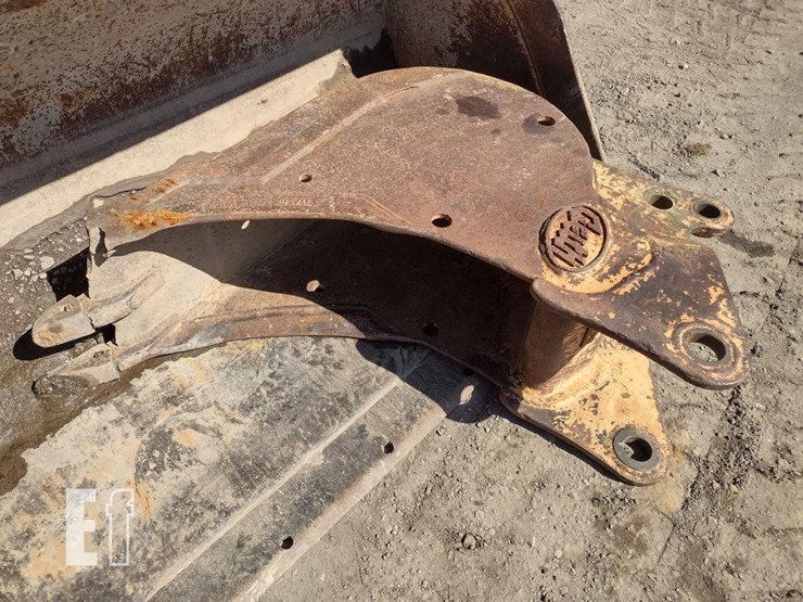 case-580m-turbo-image-24