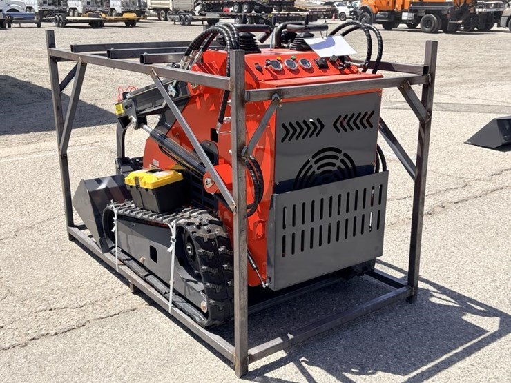 2026-zjg-zj-380-skid-steer-loader-image-4