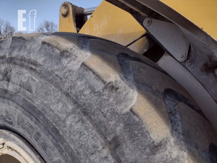 2019-caterpillar-950m-image-18