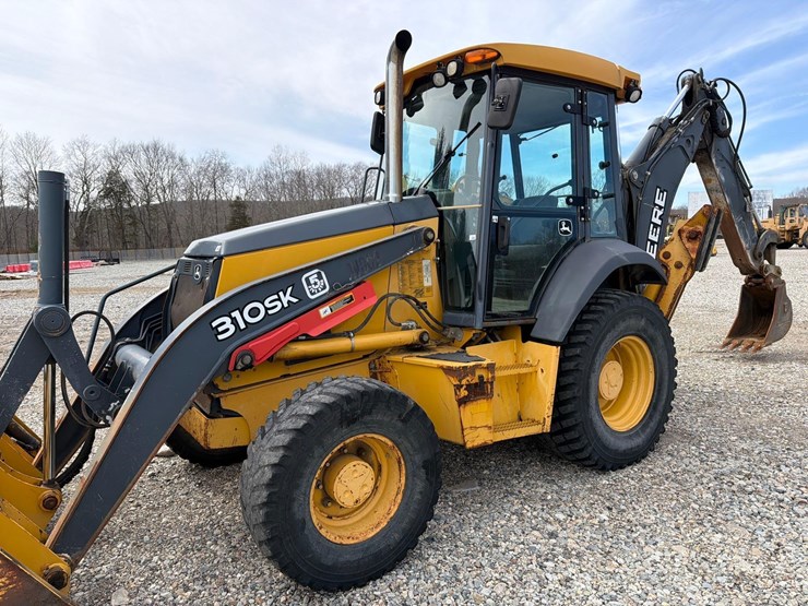 john-deere-310-image-2