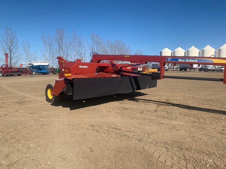 2011-new-holland-h7460-discbine-image-4