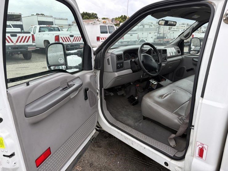 2000-ford-f250-image-13