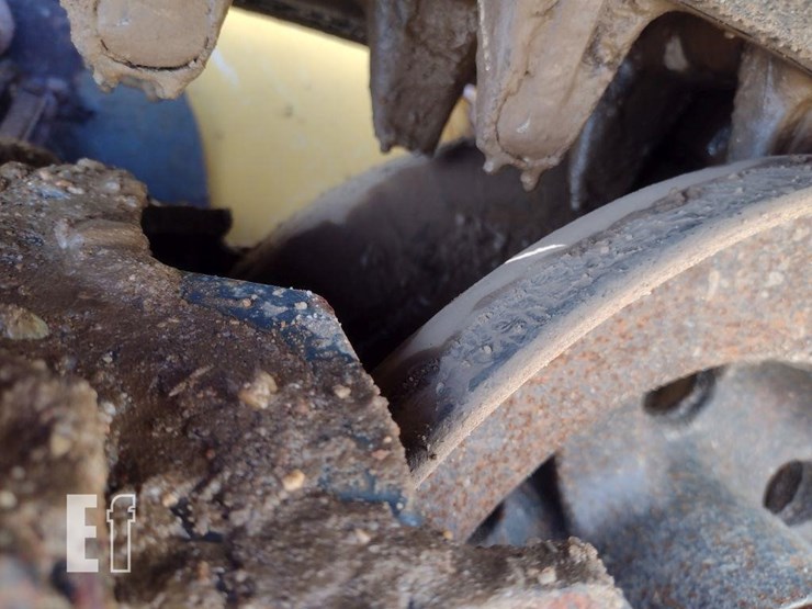 2023-deere-325g-image-27