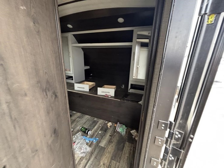 2020-premier-bl24rkpr20-travel-trailer-image-26