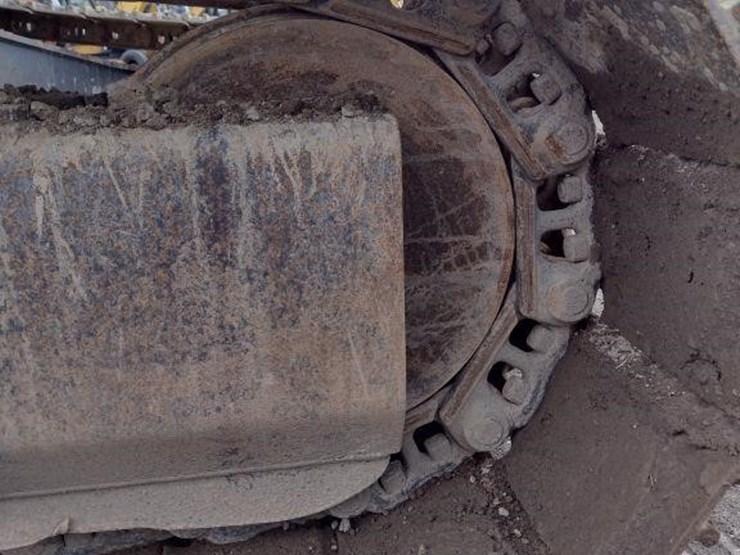 2015-case-cx250c-image-22