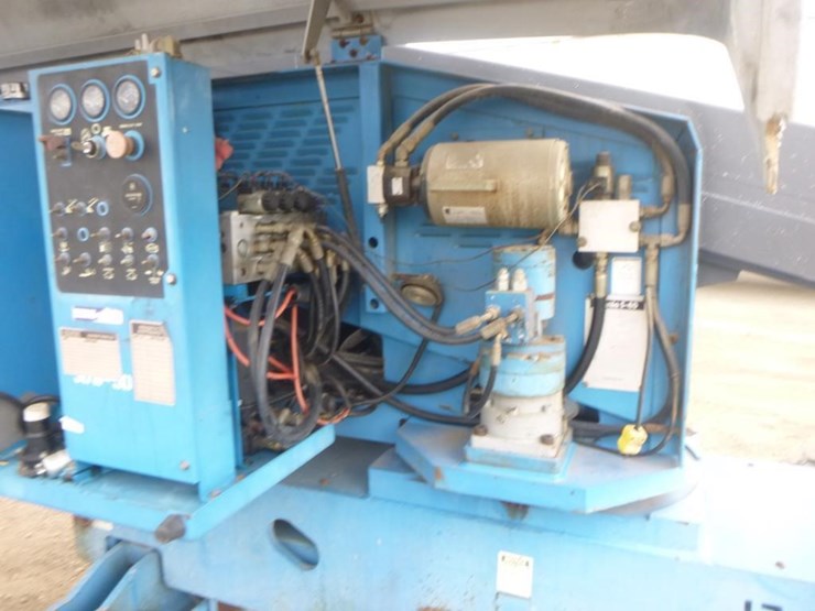 1999-genie-s40-image-28