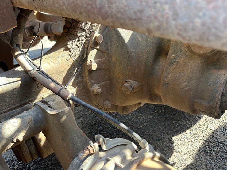 1984-ford-tractor-image-39