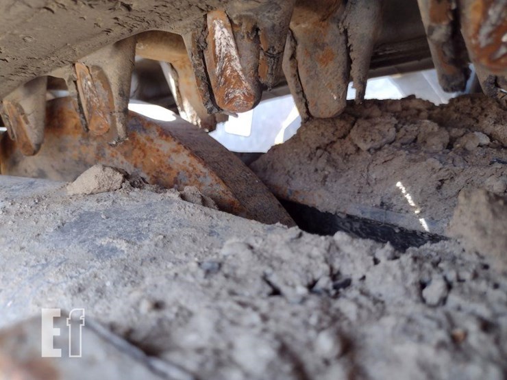 2015-volvo-mct125c-image-16