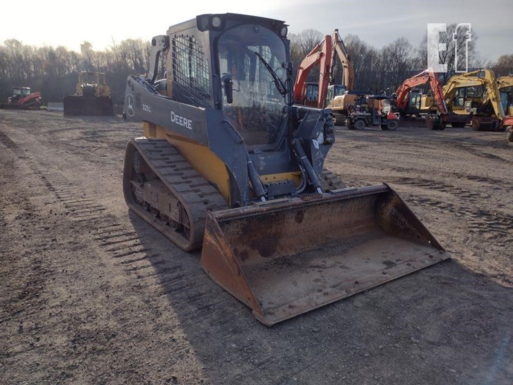 2022-deere-325g-image-32