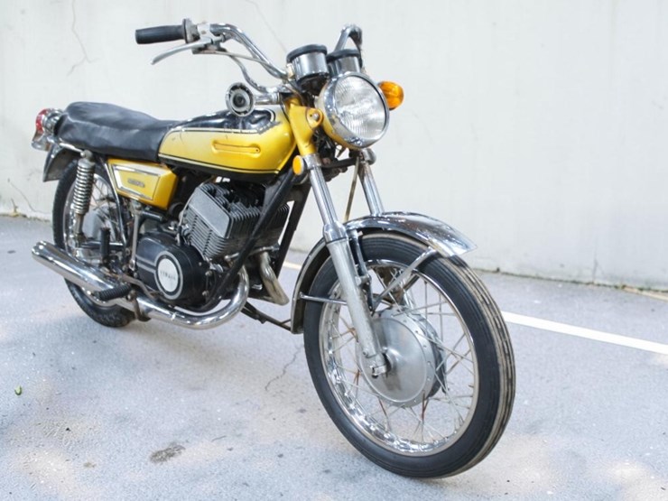 1972-yamaha-ds7-motorcycle-image-2