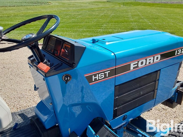 1996-ford-1320-image-14