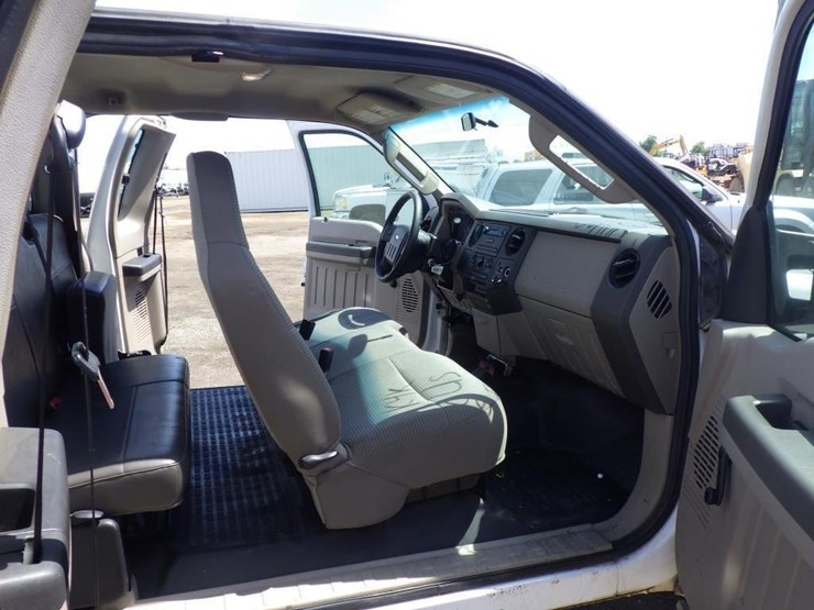 2010-ford-f250-image-6