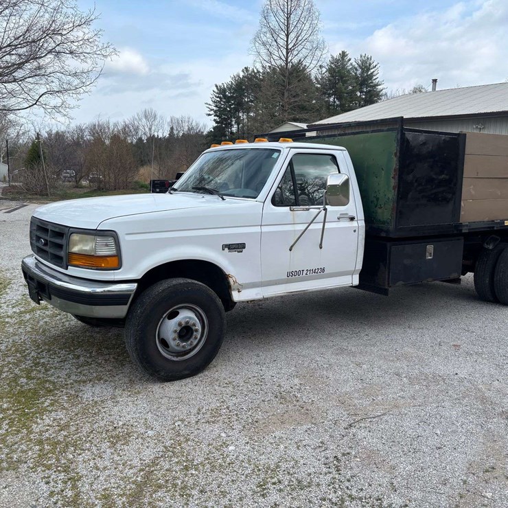 1997 Ford Super Duty Dump Truck