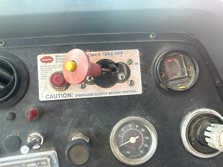 1996-ford-l9000-image-76