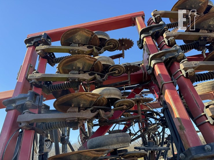 case-ih-2400-image-25