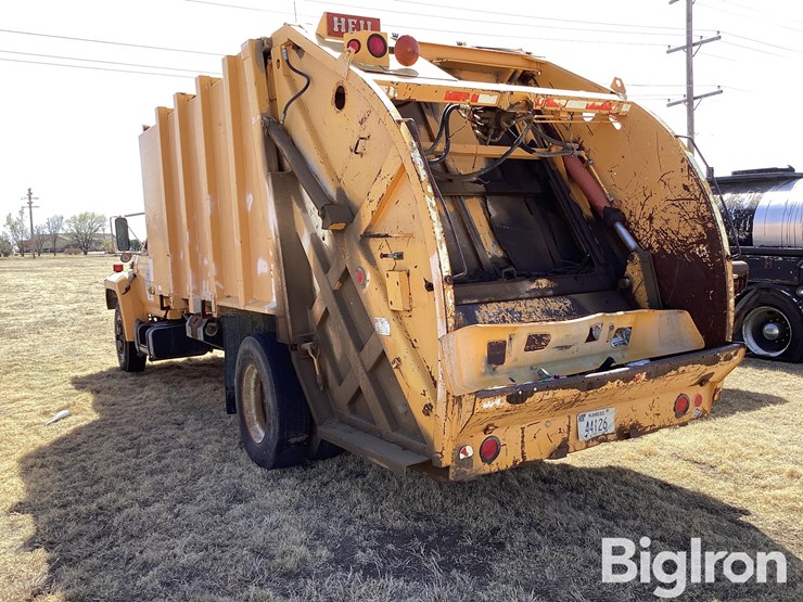 1990-ford-f800-image-7