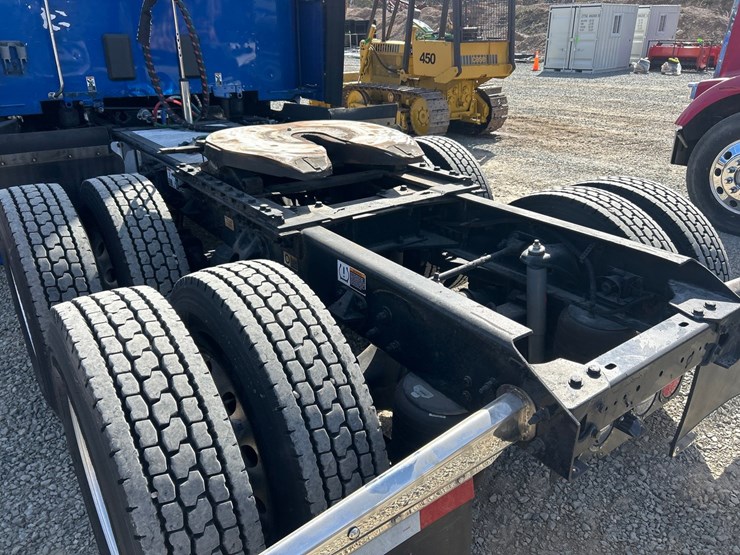 2018-kenworth-t680-image-25