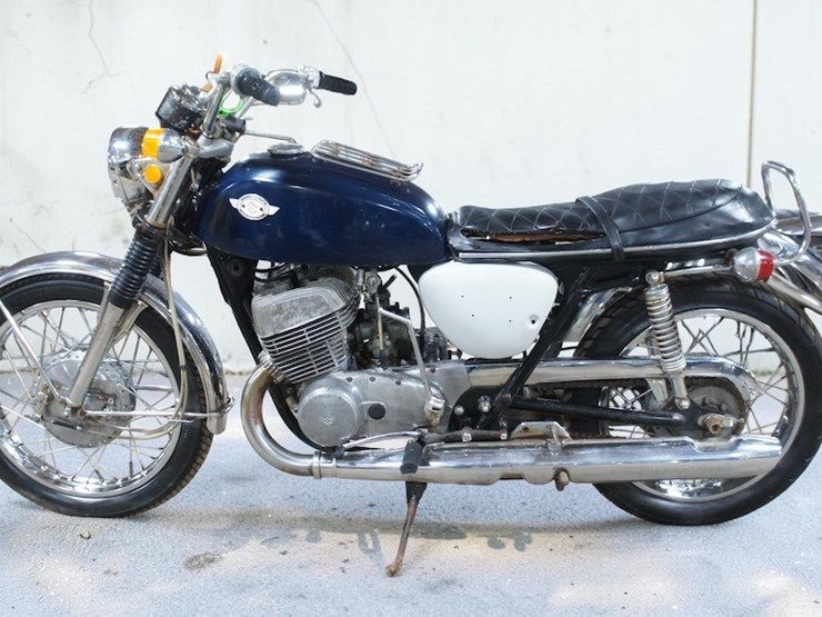 1970-suzuki-t500-motorcycle-image-4