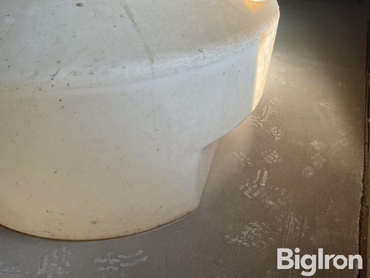 ace-roto-mold-350-gal-poly-tank-image-9