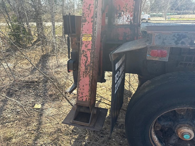 1996-ford-l9000-image-40