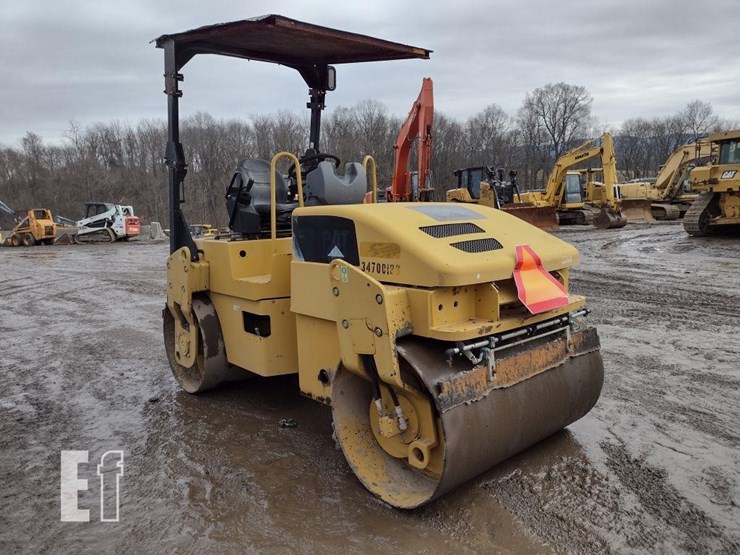 2010-caterpillar-cb34xw-image-28
