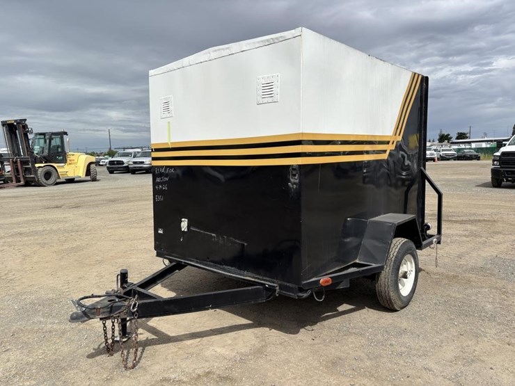 8'-s/a-enclosed-trailer-image-1