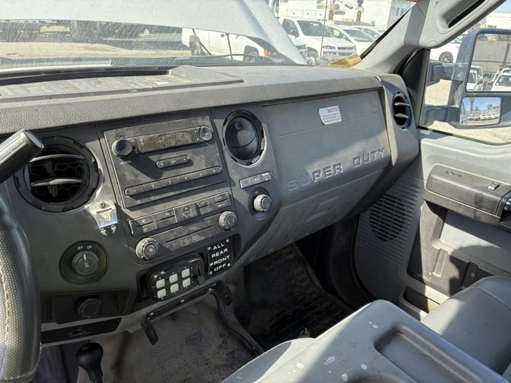 2011-ford-f250-image-16