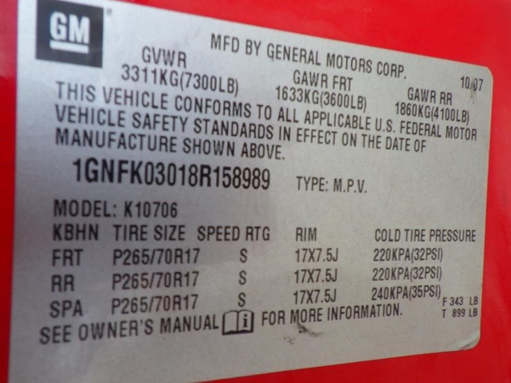 2008-chevrolet-tahoe-image-16