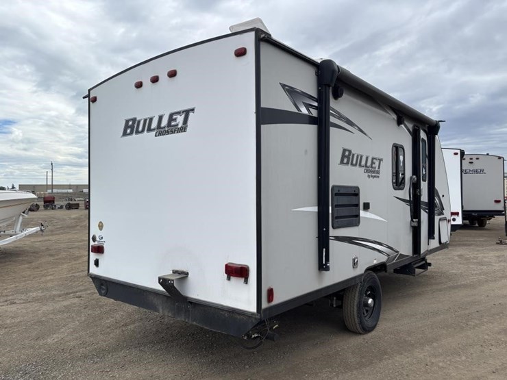 2020-bullet-bl1700bh20-travel-trailer-image-3