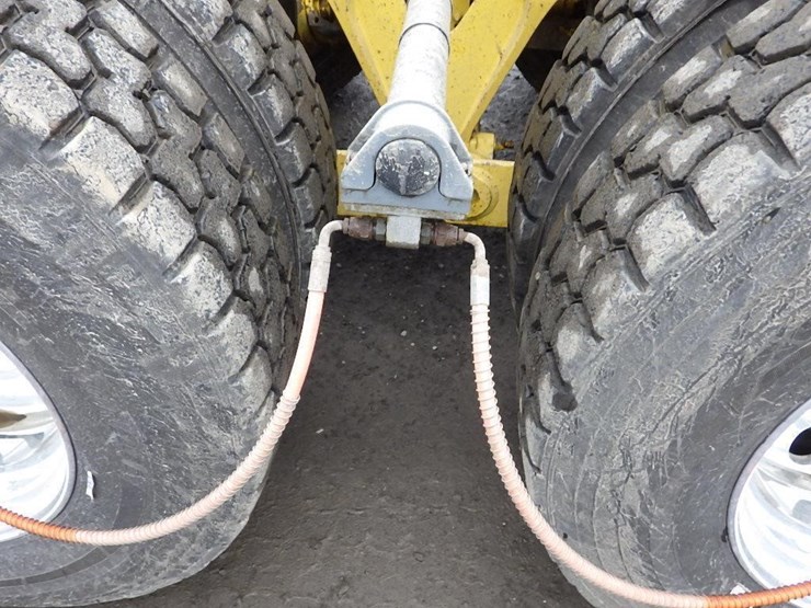 2016-kenworth-w900-image-37