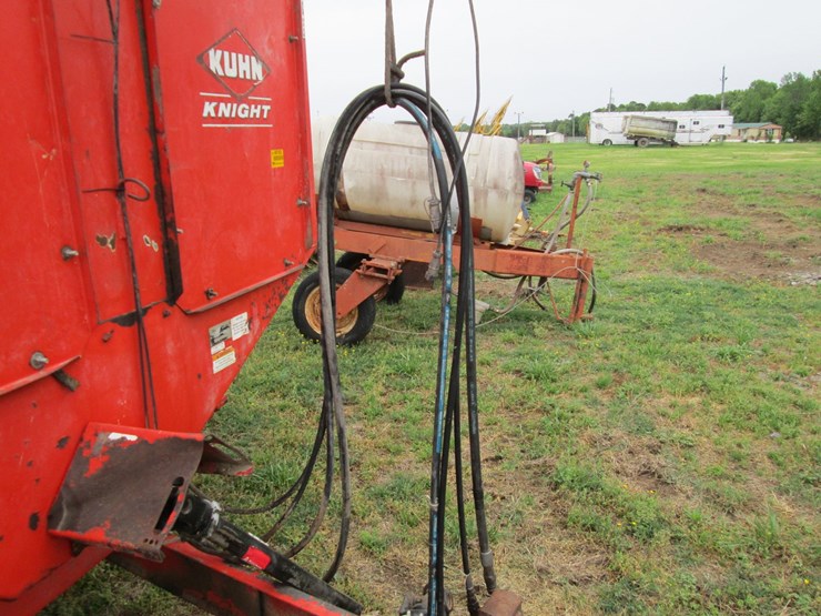 kuhn-knight-3130-image-17