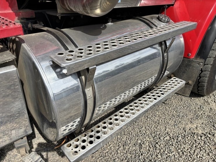 2006-kenworth-t880-image-32