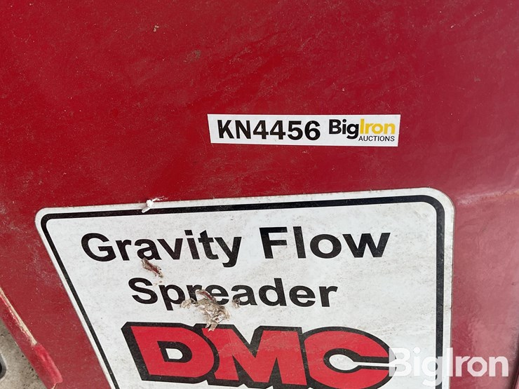 dmc-gravity-flow-grain-spreader-image-13