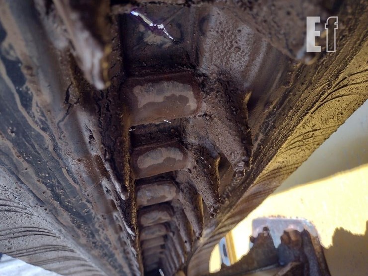 2023-deere-325g-image-15