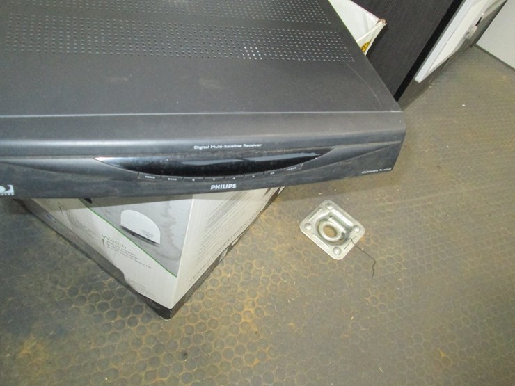 #36730-•-winegard-g2+-portable-satellite-tv-antenna-image-3