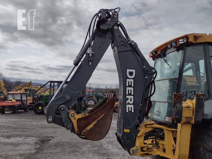 2020-deere-310l-image-23