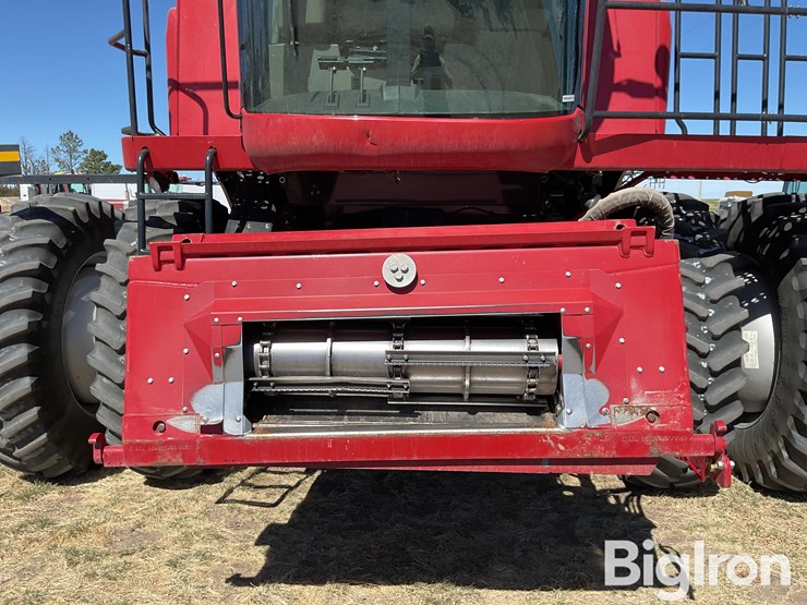 2011-case-ih-6088-image-10