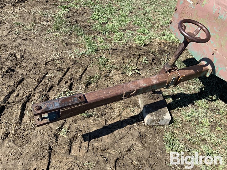 john-deere-47-image-11