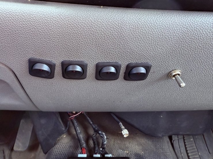 2013-liftmoore-3200ree-image-41